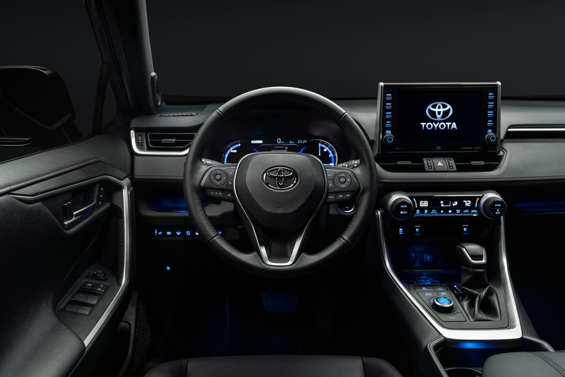 Illustration for article titled The 2021 Toyota RAV4 Prime Makes 302 Fucking HP!!!